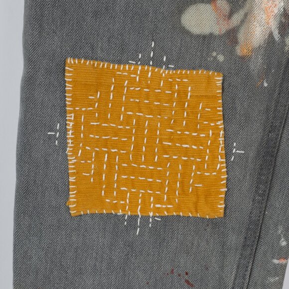 CUSTOM hand bleached, dyed and embroidered jeans - Picture 3 of 9